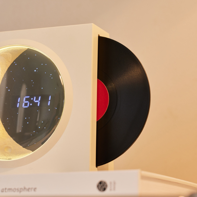 Moon Clock Vinyl Style Bluetooth Speaker